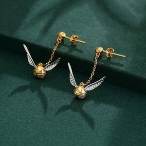 NIB Gingiberi Harry Potter Golden Snitch Earrings